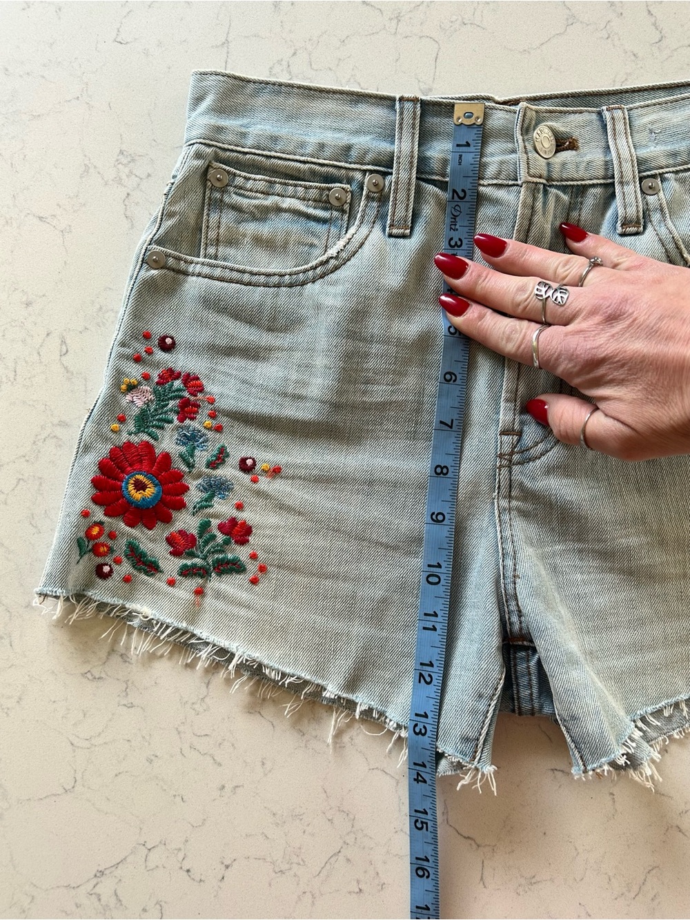 Madewell The Perfect Jean Short High Rise Light Wash with Floral Embroidery - Picture 10 of 11